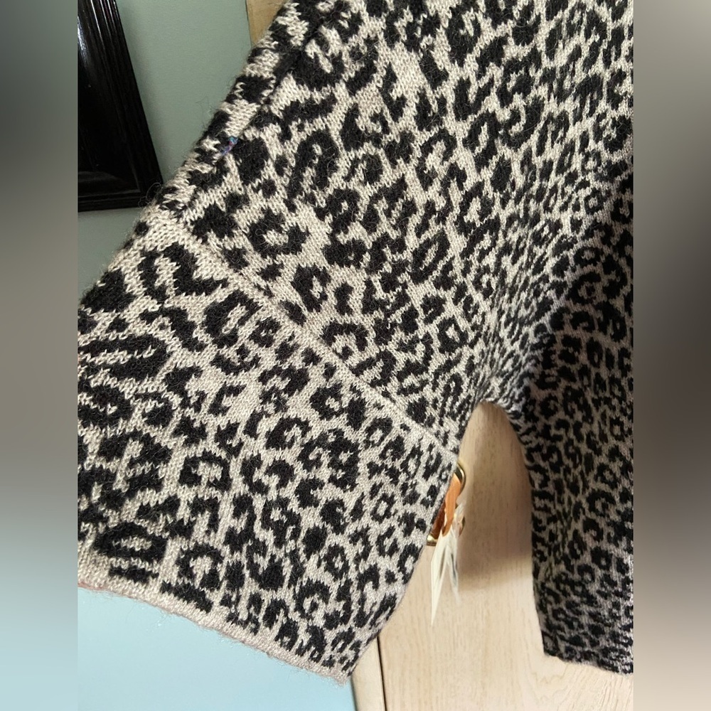 Christian Siriano Animal Print Cardigan Mob Wife SOFT Sweater Jacket Oversized L - Picture 7 of 10